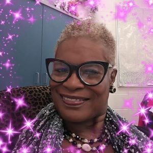 Meet your Posher, Katrina